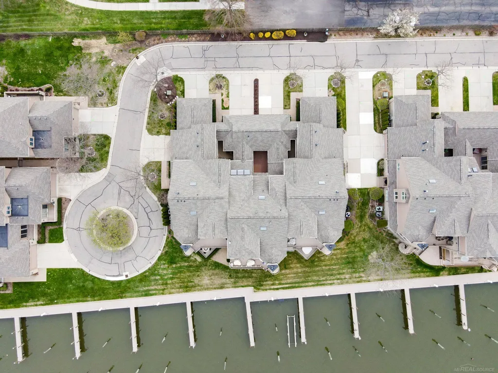 26230 Harbour Pointe Drive Harrison Charter Township MI 48045