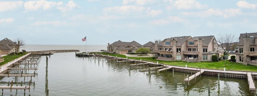 26230 Harbour Pointe Drive Harrison Charter Township MI 48045