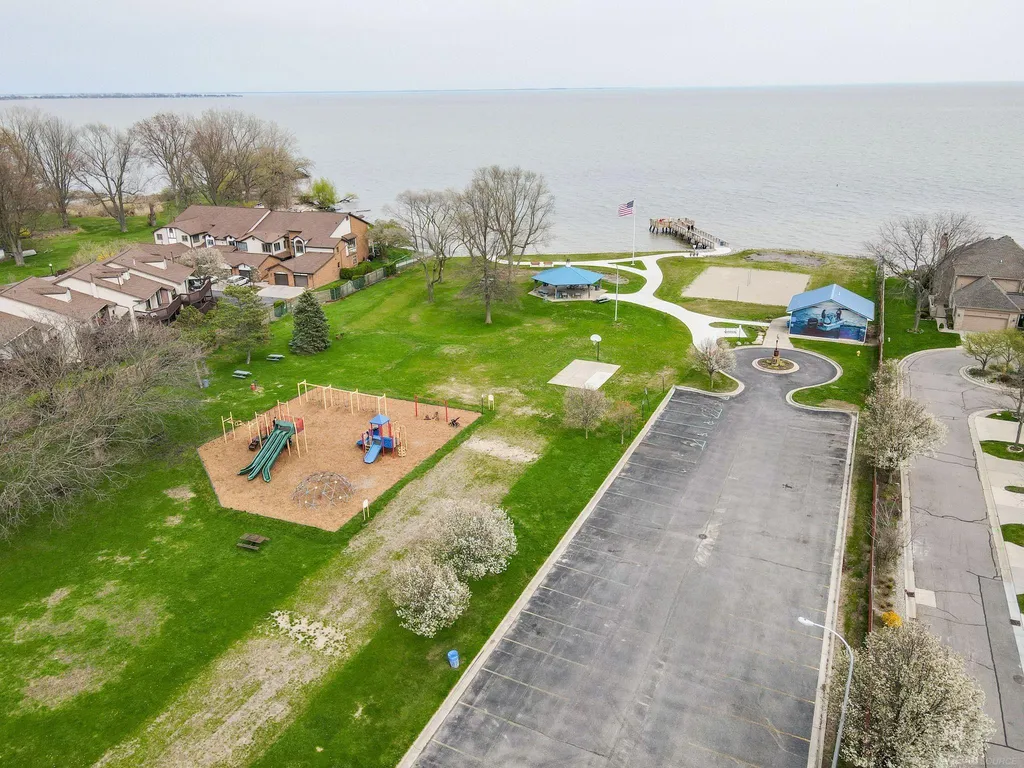 26230 Harbour Pointe Drive Harrison Charter Township MI 48045