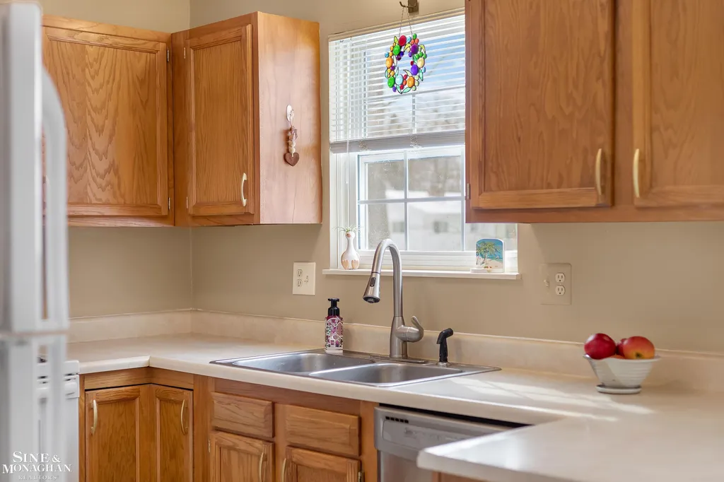 1452 Whispering Woods Avenue Marysville City MI 48040