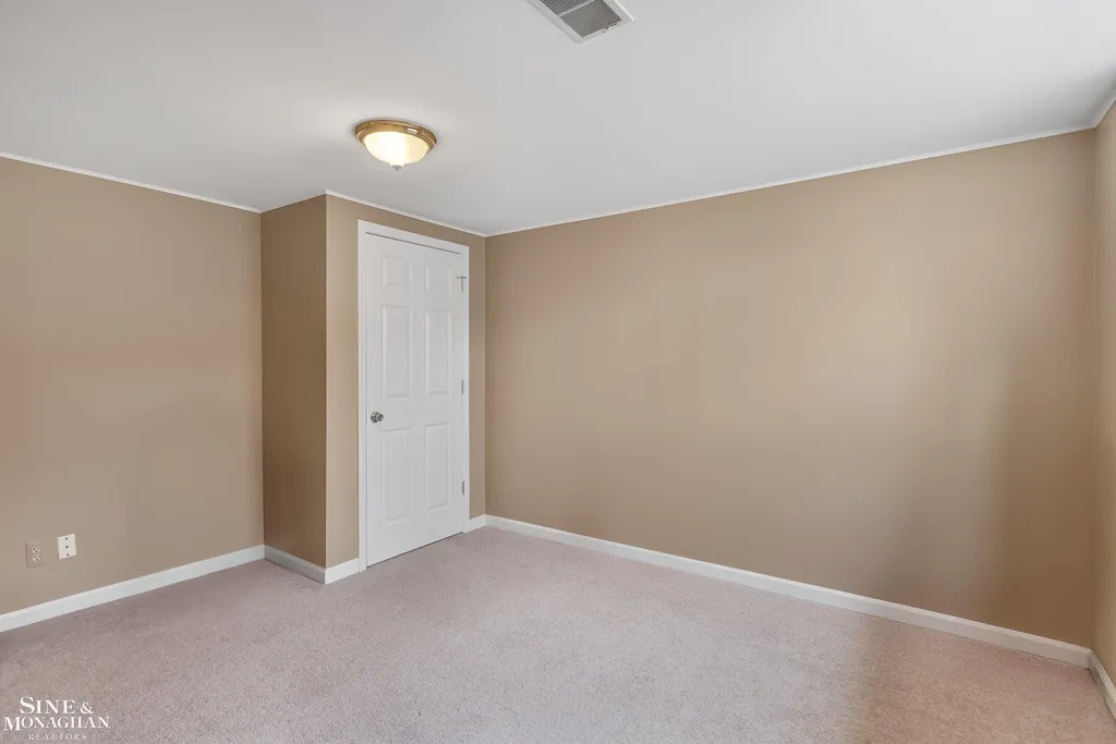 1452 Whispering Woods Avenue Marysville City MI 48040