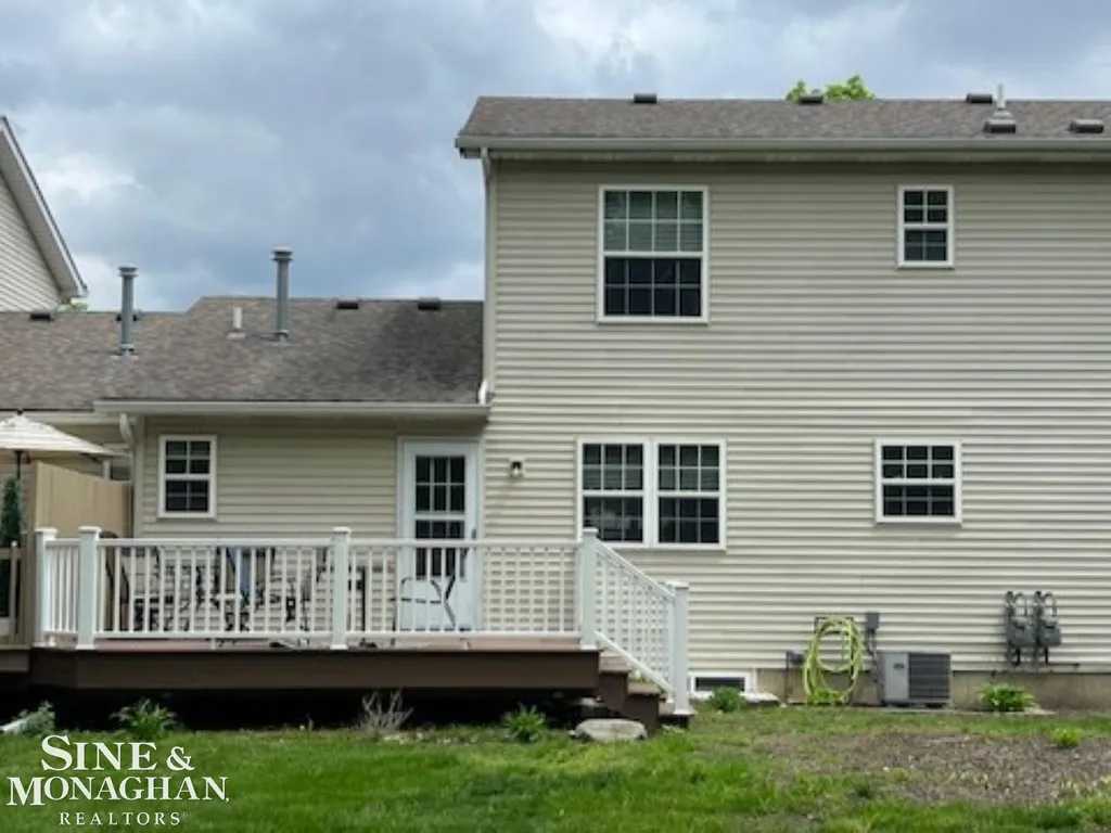 1452 Whispering Woods Avenue Marysville City MI 48040