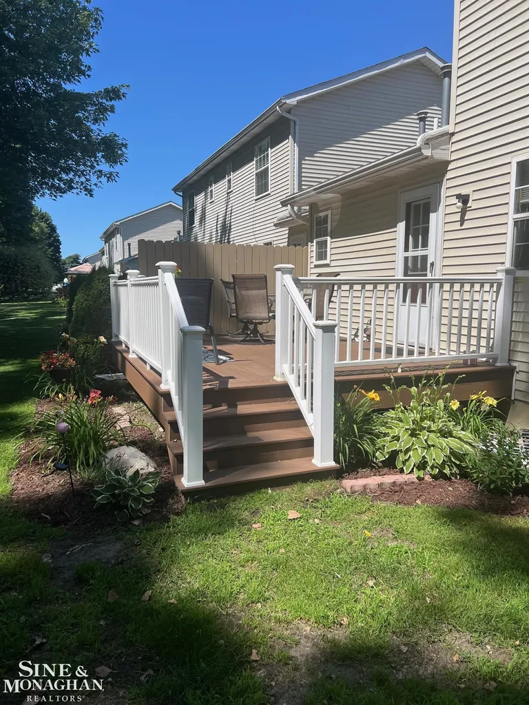 1452 Whispering Woods Avenue Marysville City MI 48040