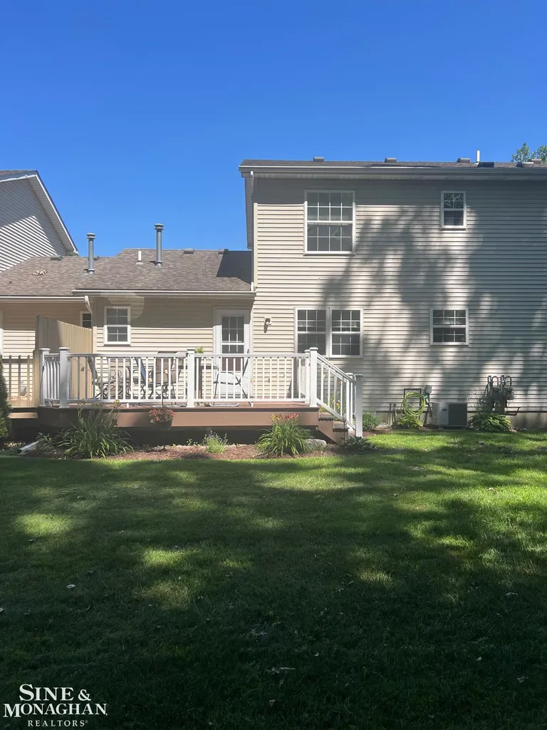 1452 Whispering Woods Avenue Marysville City MI 48040