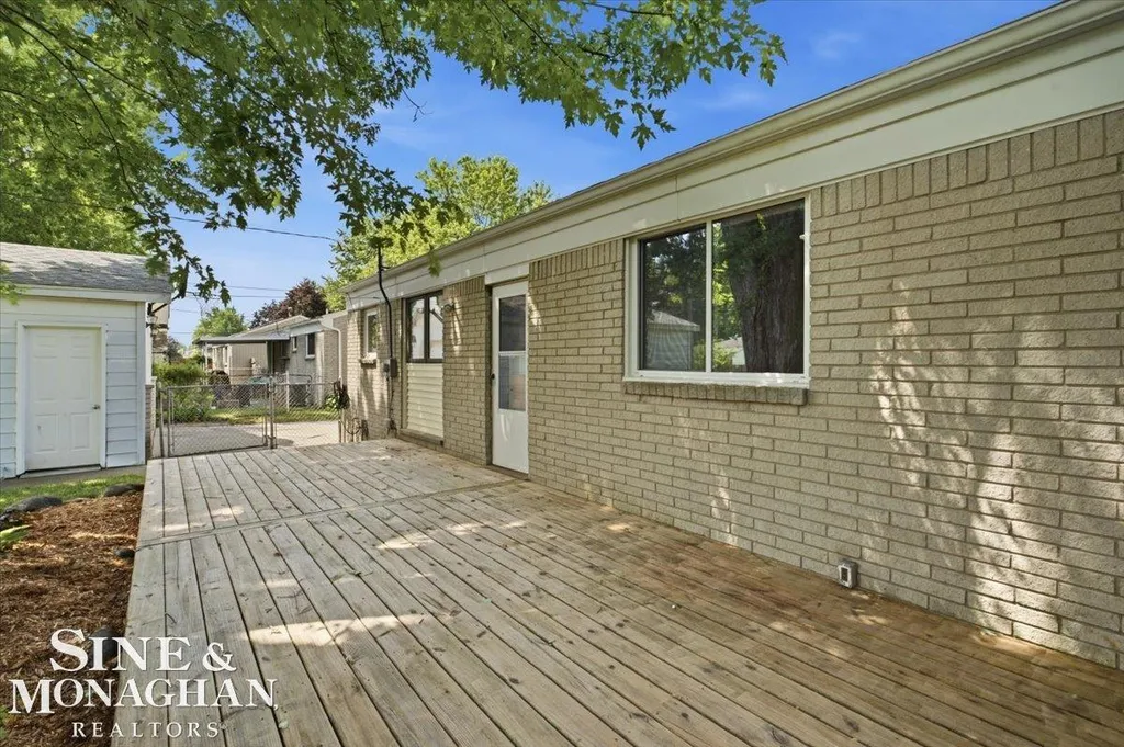 855 Georgia Street Marysville City MI 48040