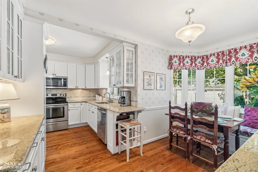 1021 Whittier Road Grosse Pointe Park City MI 48230