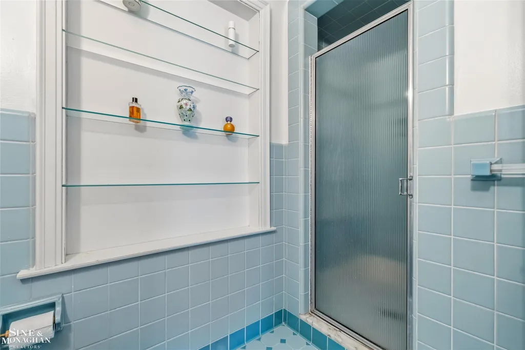 1021 Whittier Road Grosse Pointe Park City MI 48230