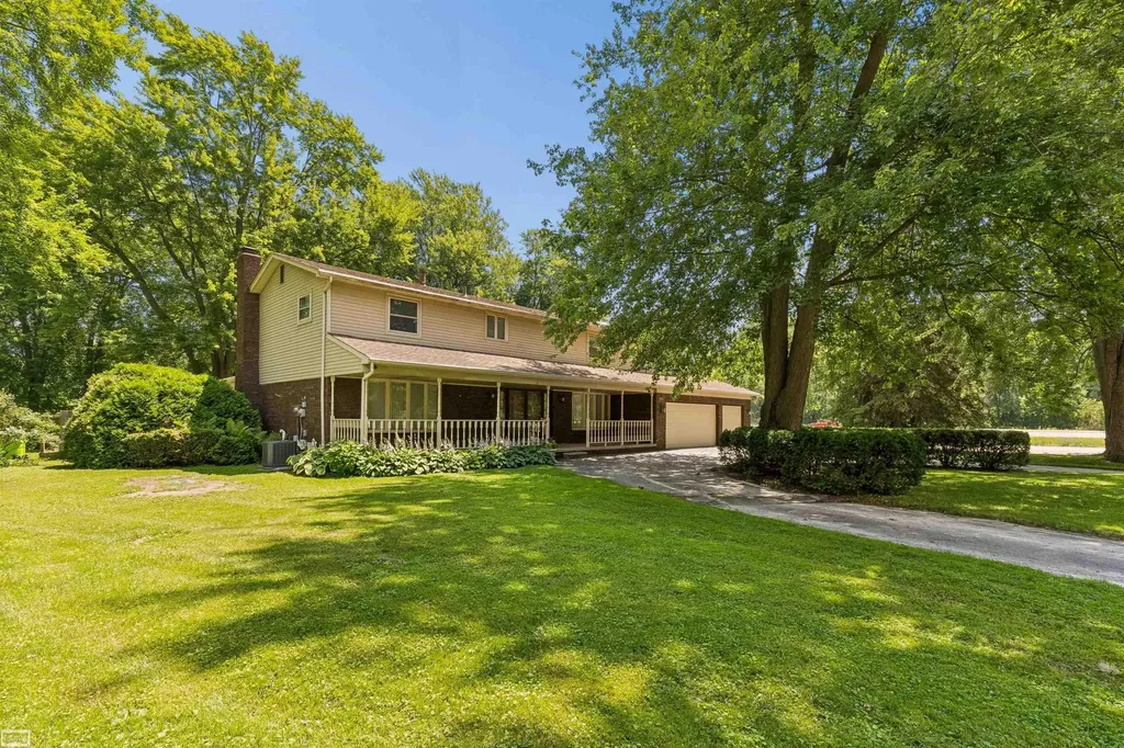 37816 Winkler Street Harrison Charter Township MI 48045