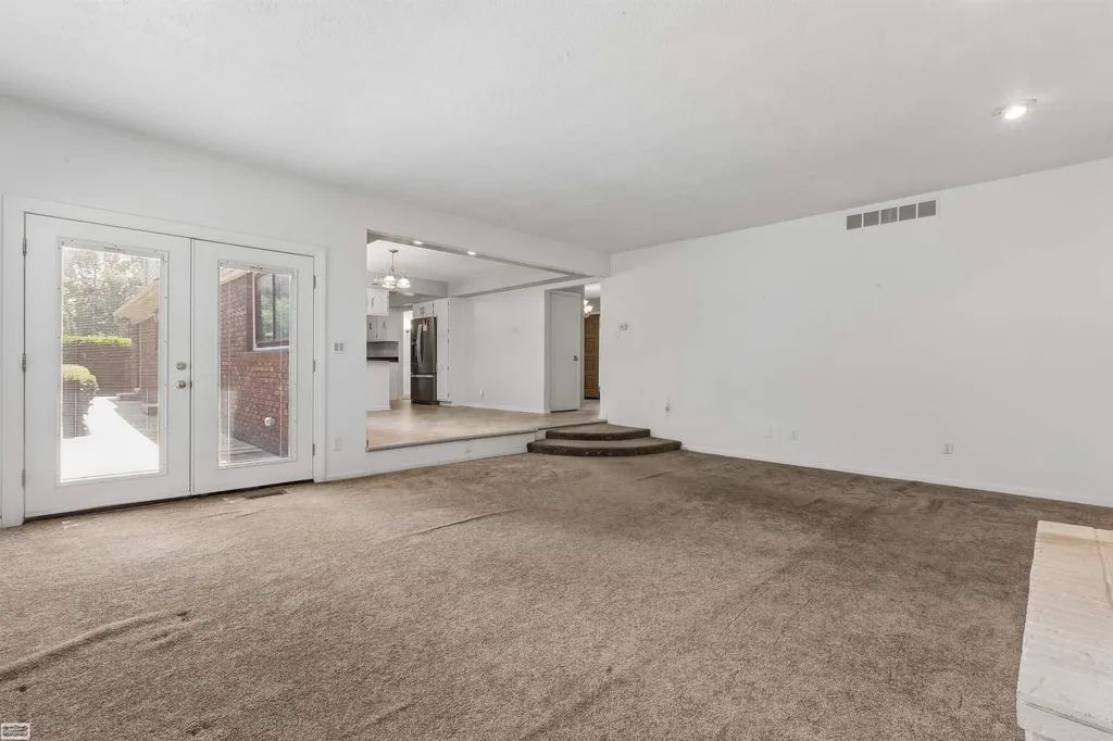 37816 Winkler Street Harrison Charter Township MI 48045
