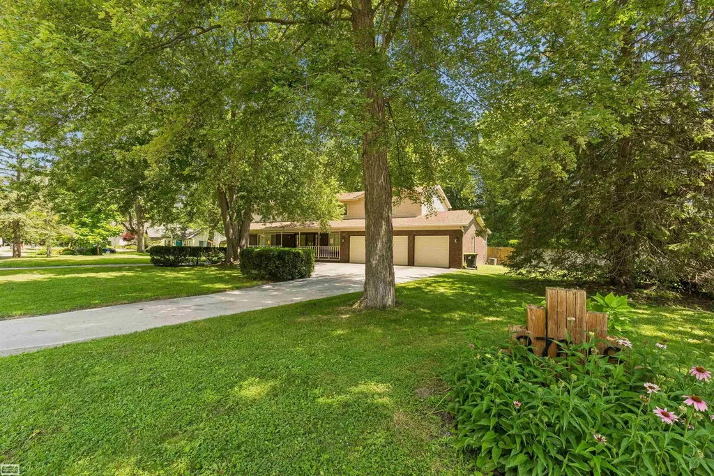 37816 Winkler Street Harrison Charter Township MI 48045
