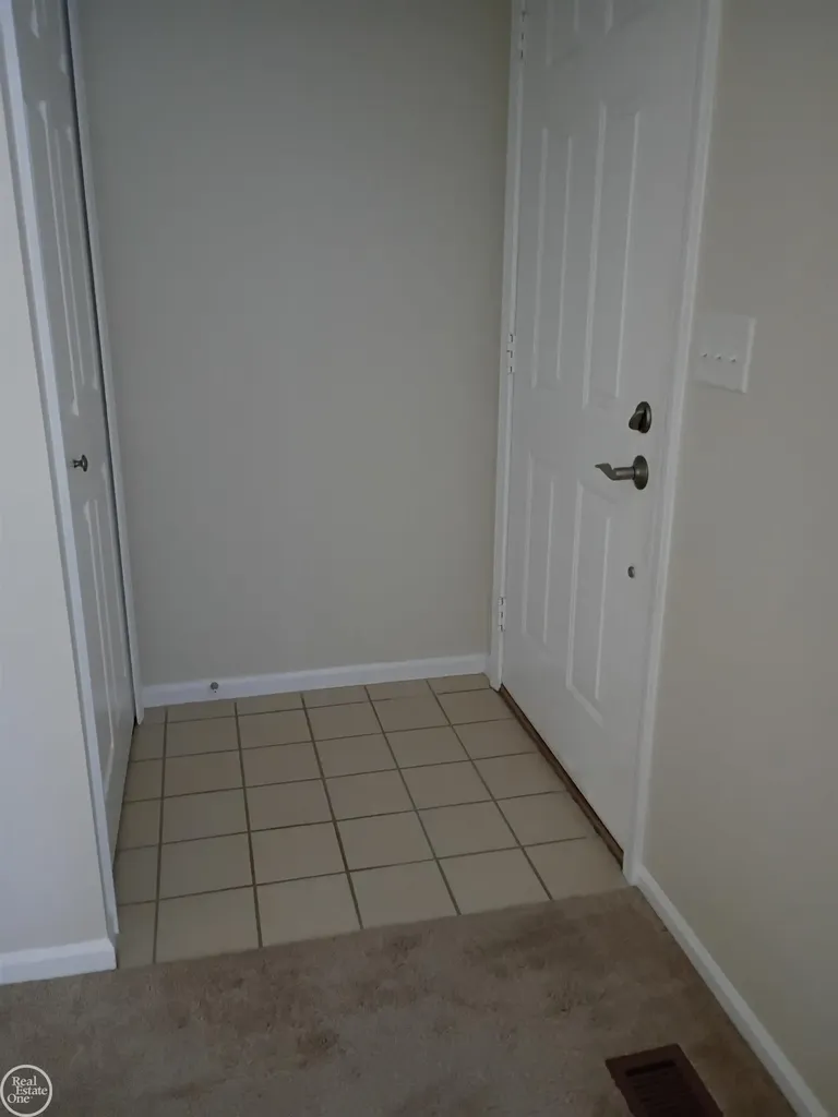 41415 Janet Circle Clinton Charter Township MI 48038