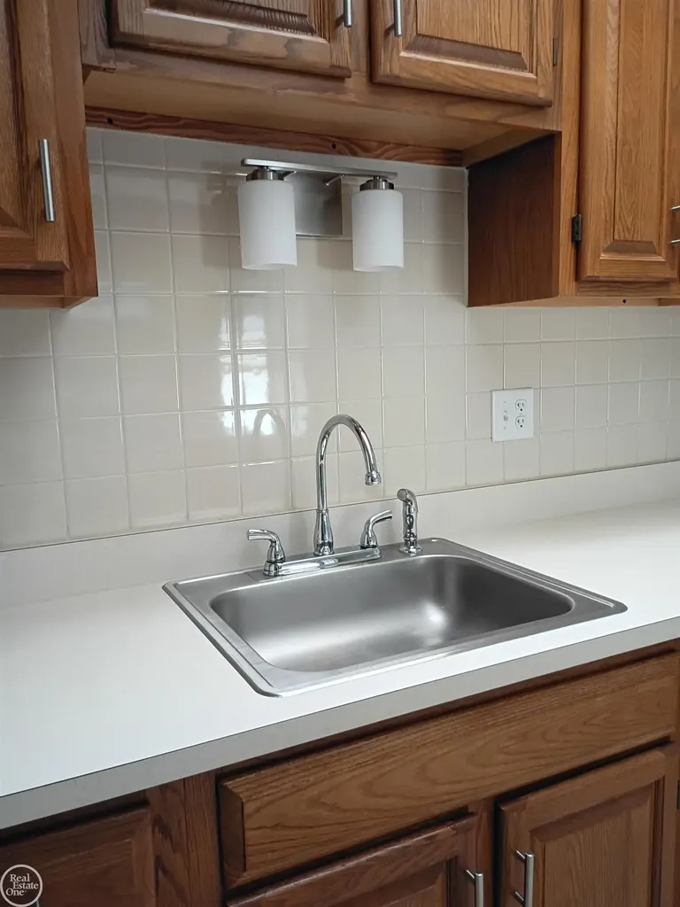 41415 Janet Circle Clinton Charter Township MI 48038