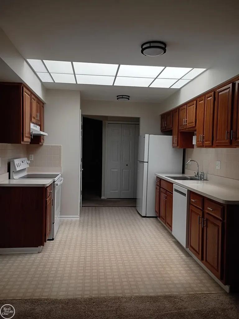 41415 Janet Circle Clinton Charter Township MI 48038