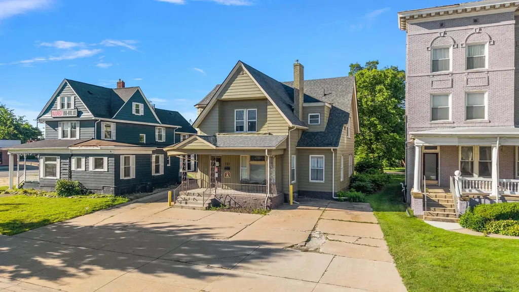111 Cass Avenue Mt. Clemens City MI 48043