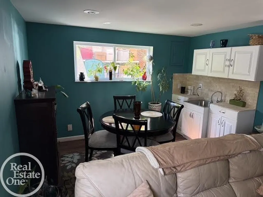 31705 Saint Margaret Street St. Clair Shores City MI 48082