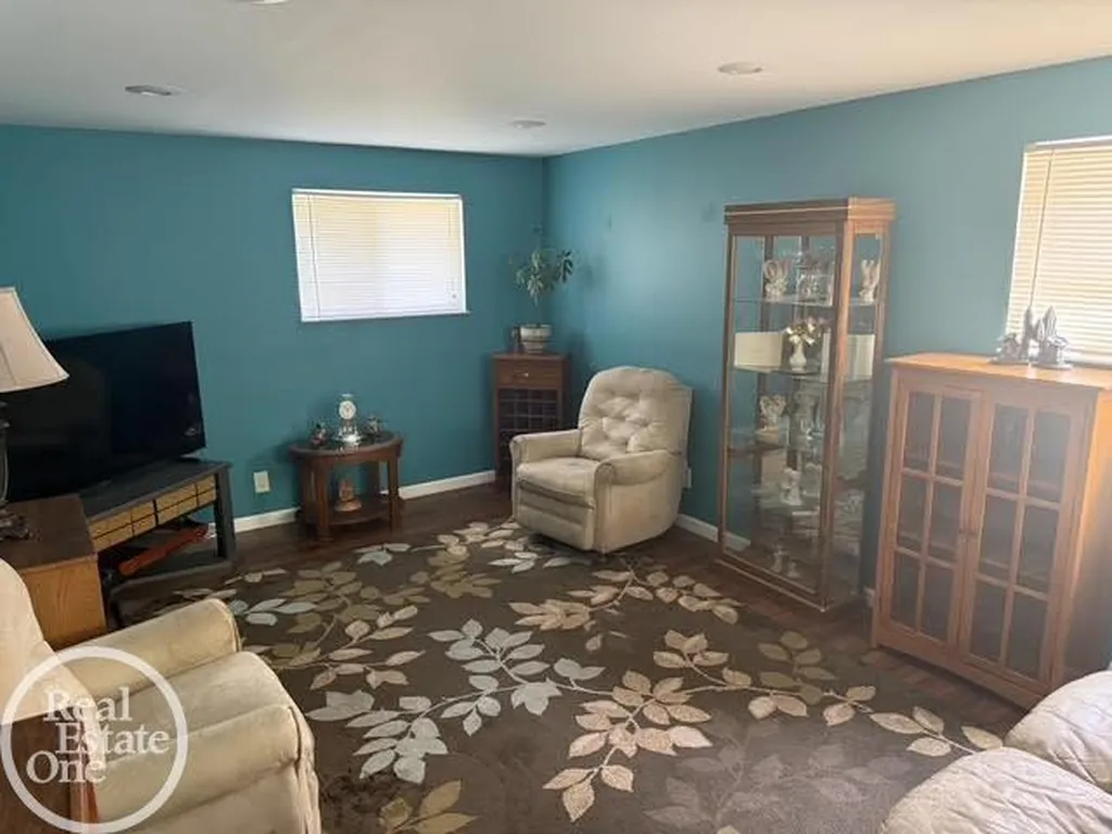 31705 Saint Margaret Street St. Clair Shores City MI 48082