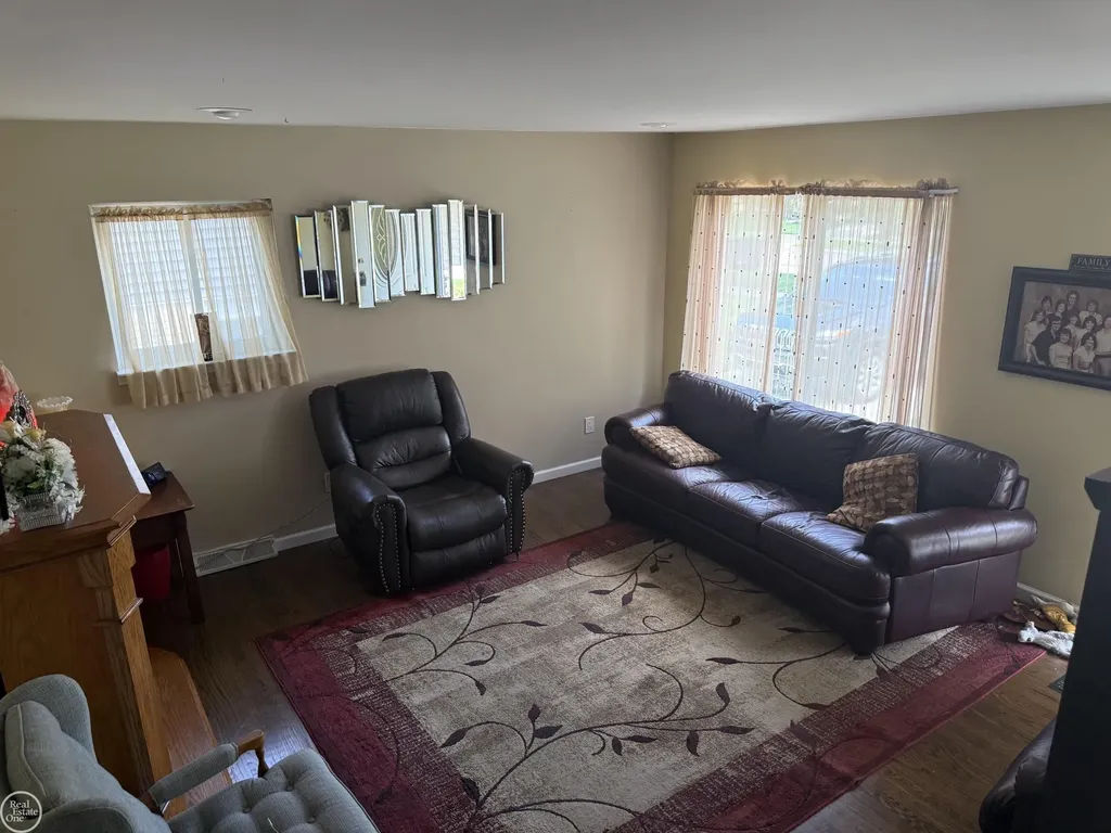 31705 Saint Margaret Street St. Clair Shores City MI 48082