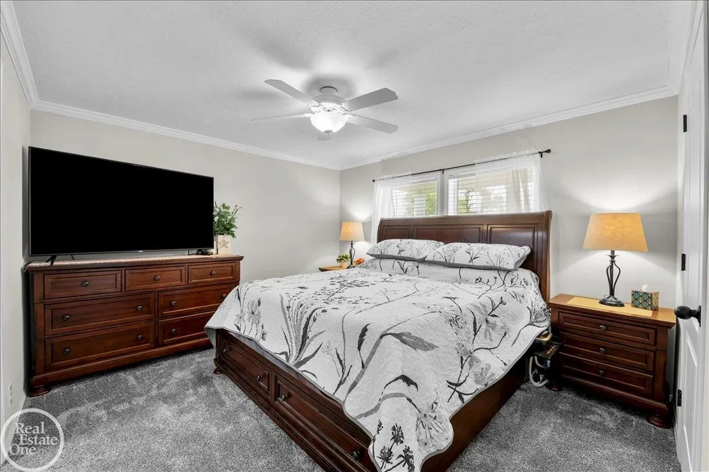 184 Riviera Drive Lapeer Township MI 48446