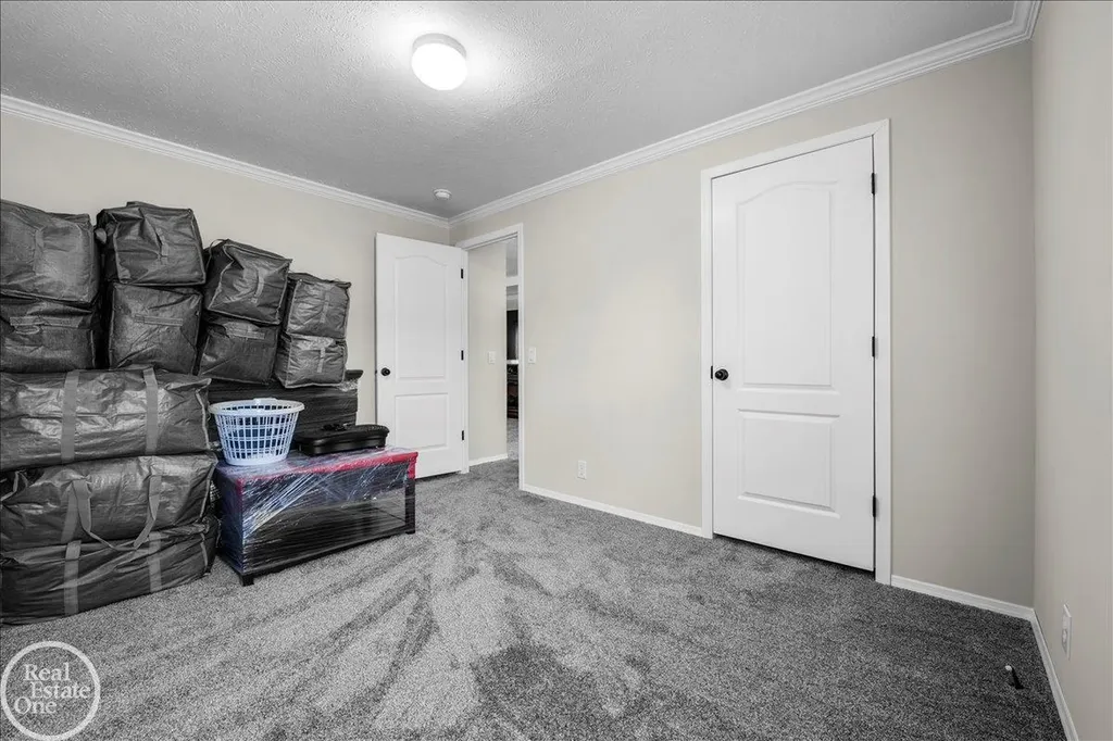 184 Riviera Drive Lapeer Township MI 48446