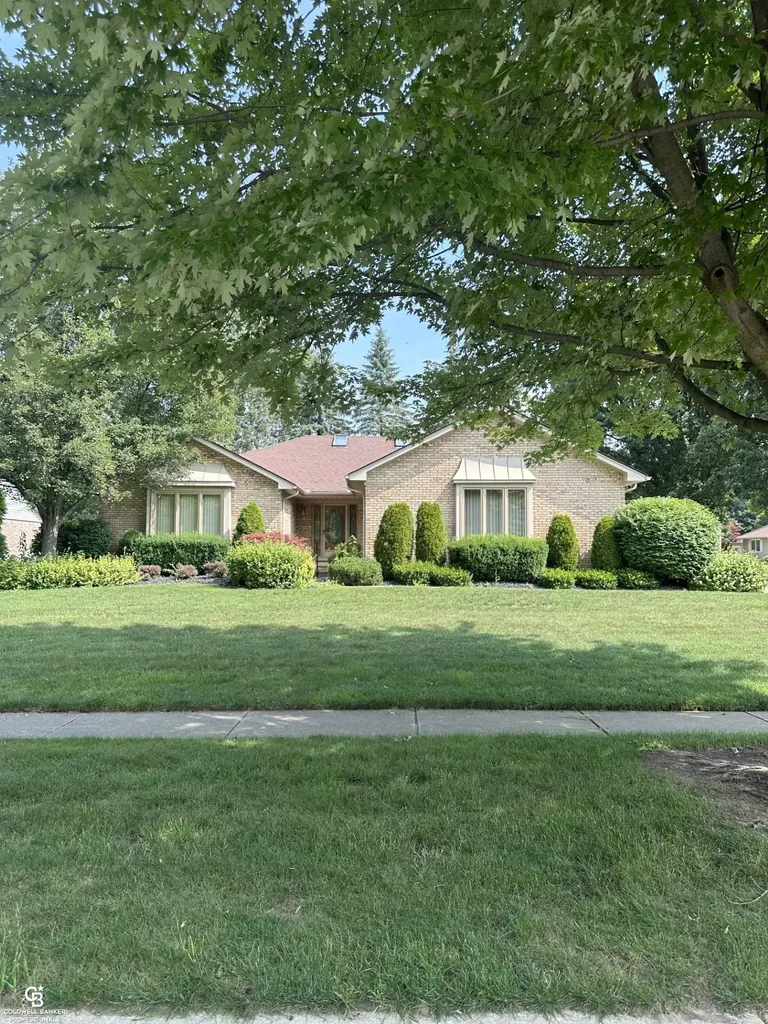35981 Diane Lane Richmond City MI 48062