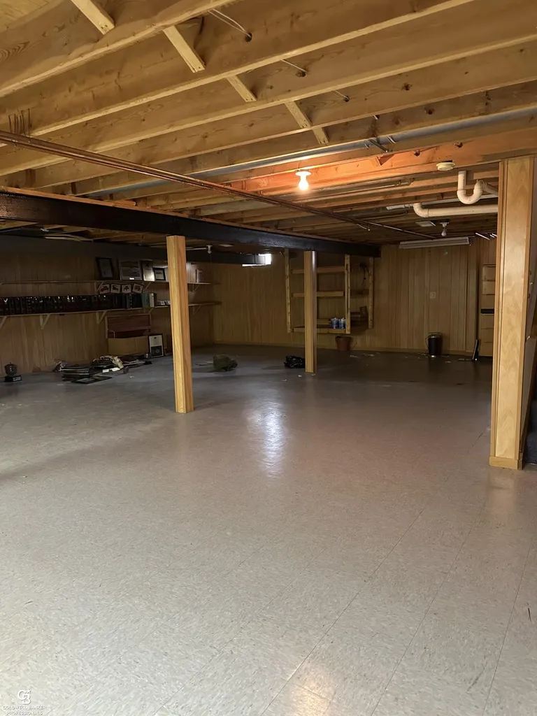 35981 Diane Lane Richmond City MI 48062