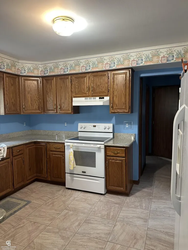 35981 Diane Lane Richmond City MI 48062