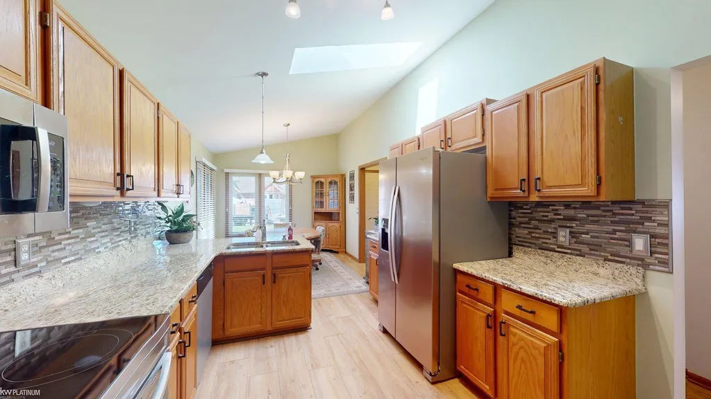 41230 Whispering Oaks Drive Clinton Charter Township MI 48038