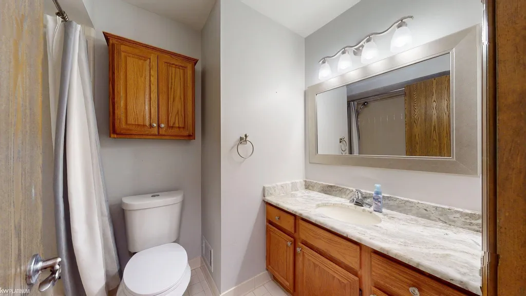 41230 Whispering Oaks Drive Clinton Charter Township MI 48038