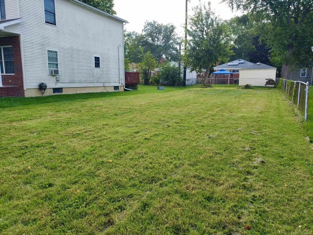 21819 Rein Avenue Eastpointe City MI 48021