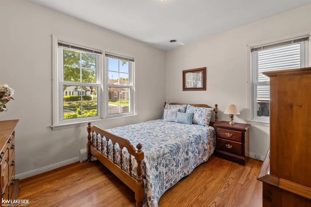 1917 Harwood Avenue Royal Oak City MI 48067