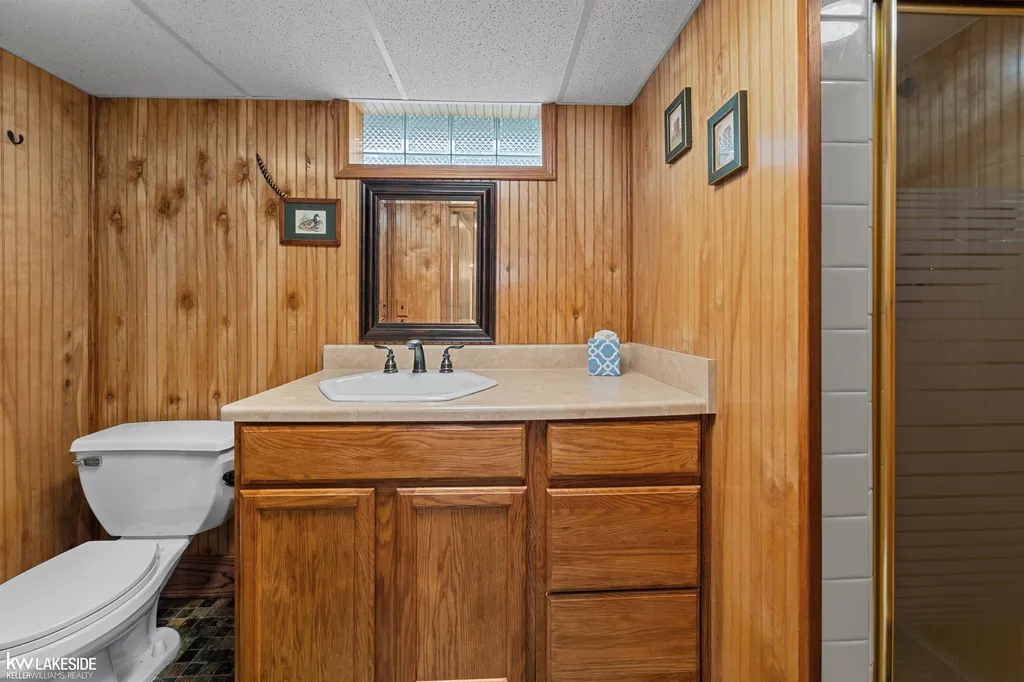 1917 Harwood Avenue Royal Oak City MI 48067