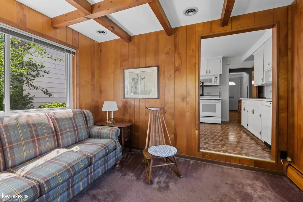 1917 Harwood Avenue Royal Oak City MI 48067