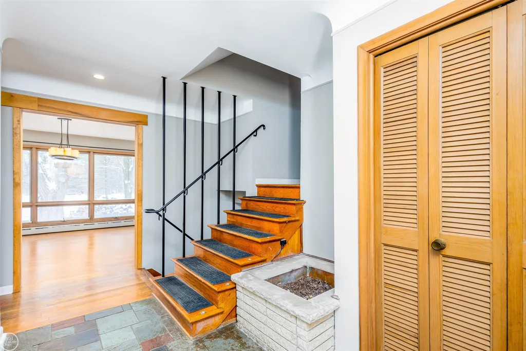 6026 Via Toscana Street Troy City MI 48085