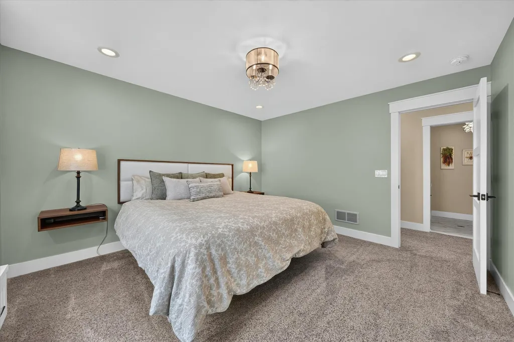 139 Albertson Street Rochester City MI 48307