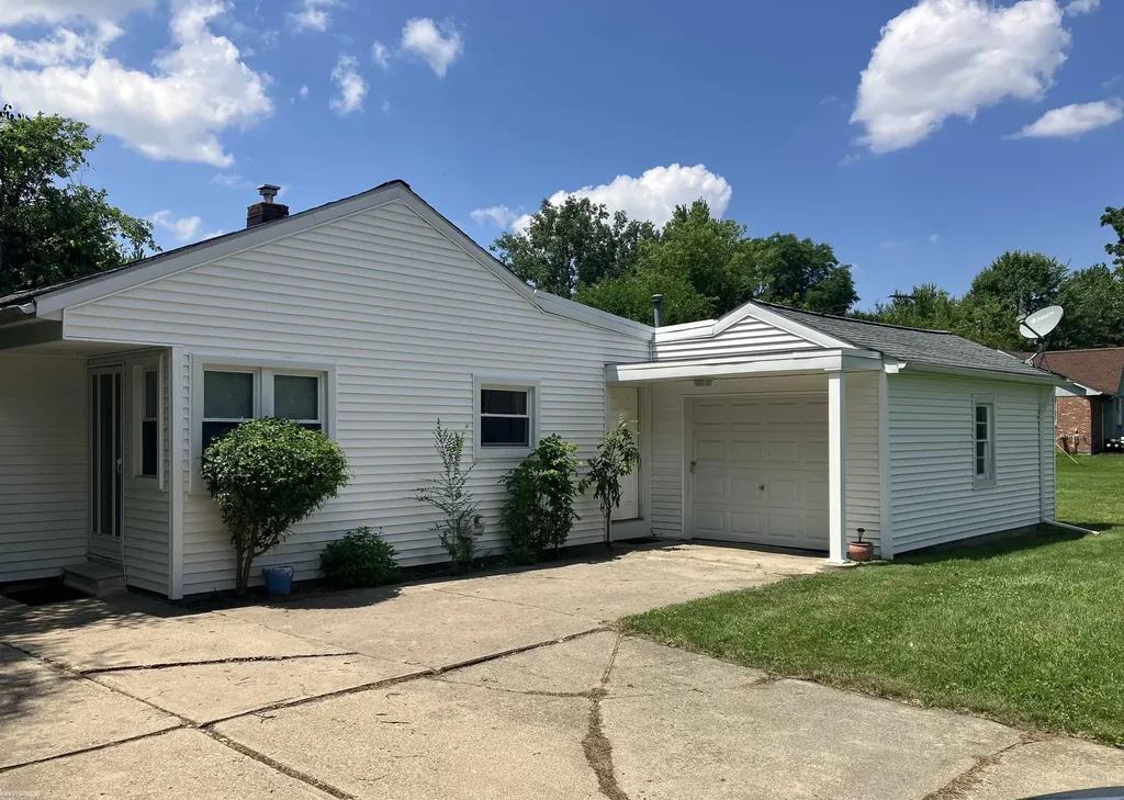 8915 21 Mile Road Shelby Charter Township MI 48317