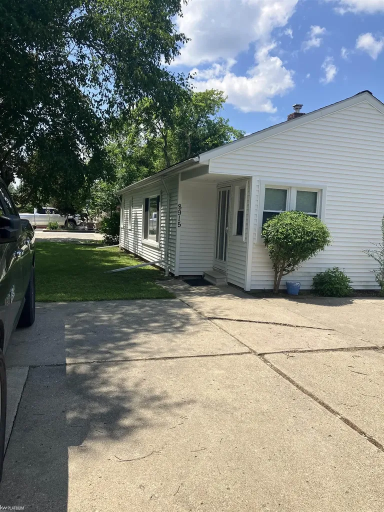 8915 21 Mile Road Shelby Charter Township MI 48317