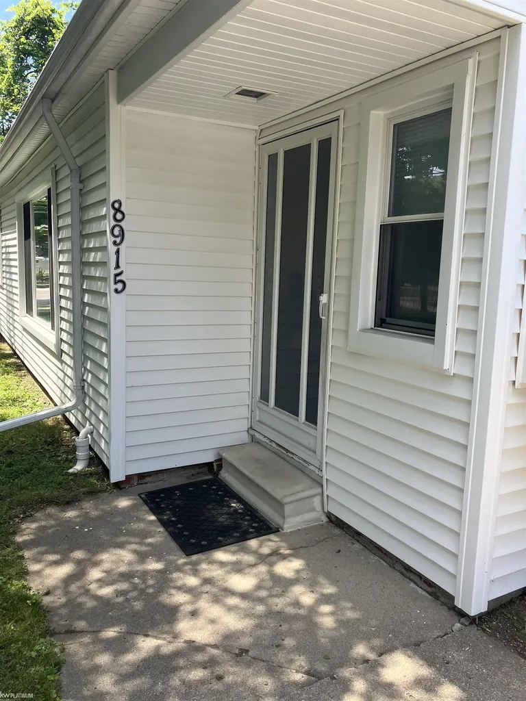 8915 21 Mile Road Shelby Charter Township MI 48317