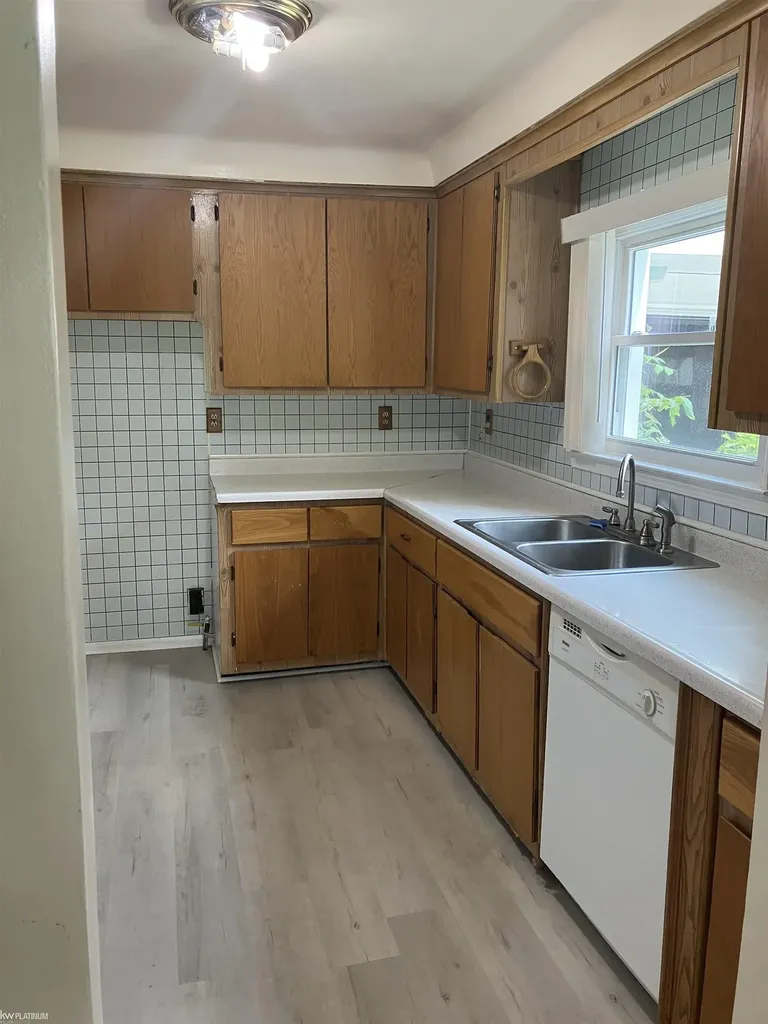 8915 21 Mile Road Shelby Charter Township MI 48317
