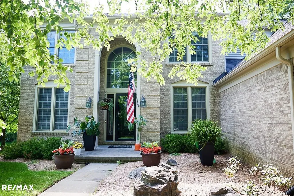 4199 Wincrest Lane Oakland Charter Township MI 48306