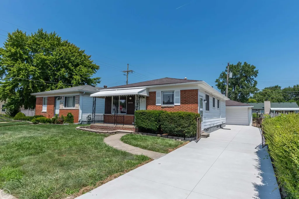 20723 Colman Street Clinton Charter Township MI 48035