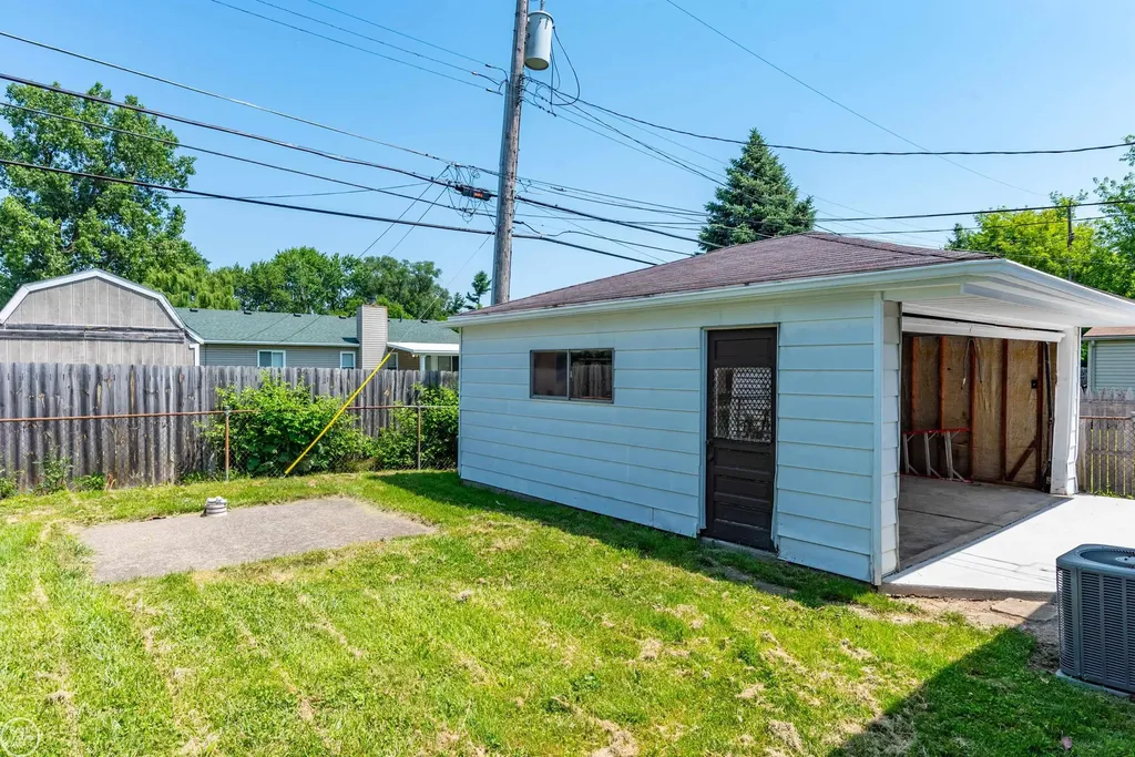 20723 Colman Street Clinton Charter Township MI 48035