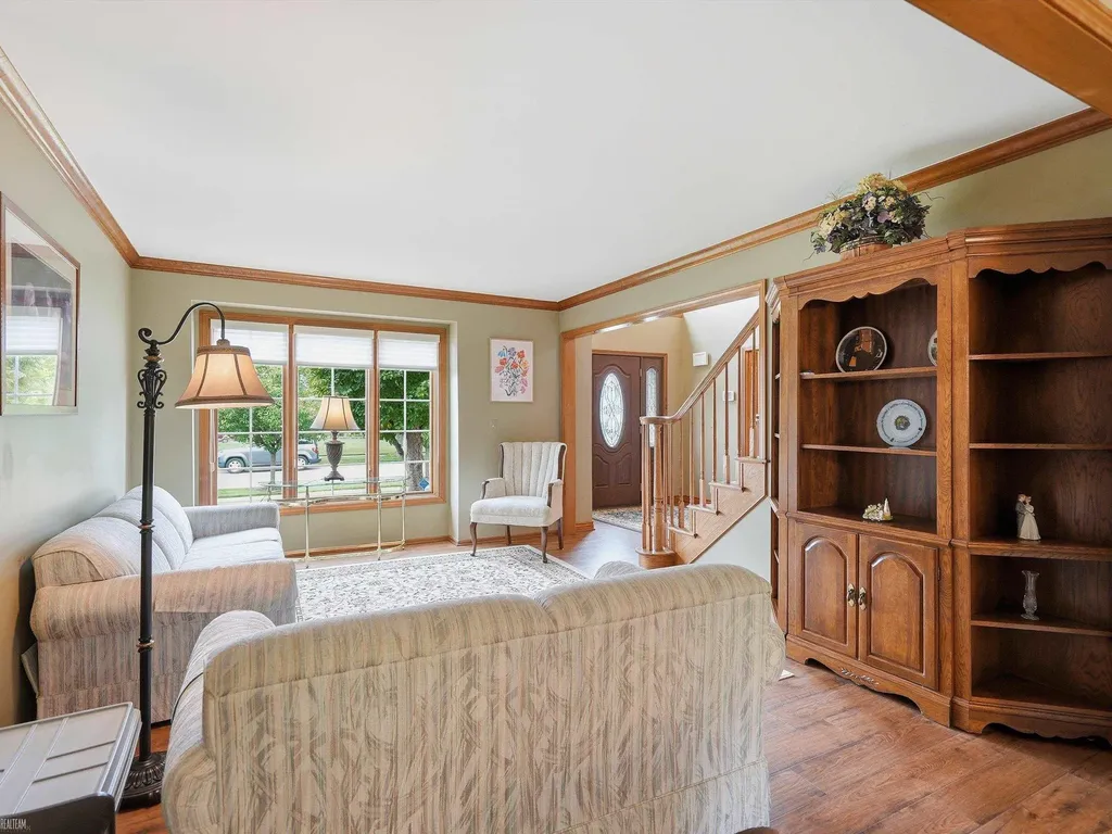 46288 Glen Pointe Drive Shelby Charter Township MI 48315