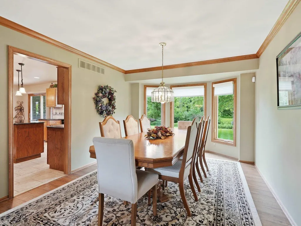 46288 Glen Pointe Drive Shelby Charter Township MI 48315
