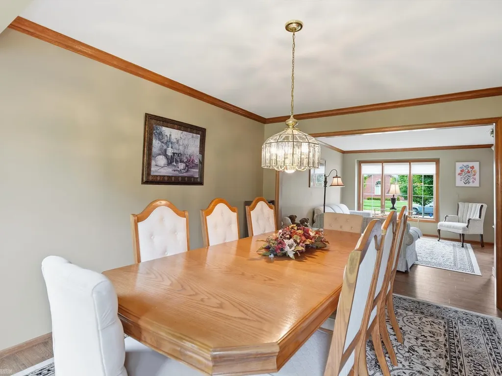 46288 Glen Pointe Drive Shelby Charter Township MI 48315