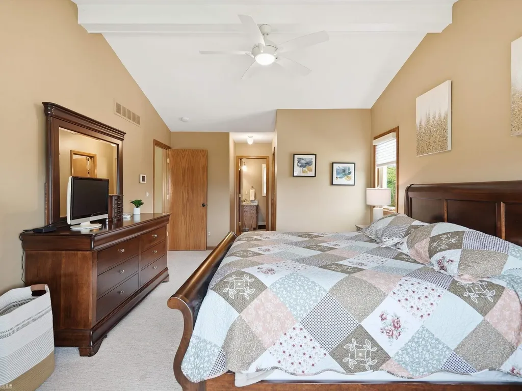 46288 Glen Pointe Drive Shelby Charter Township MI 48315