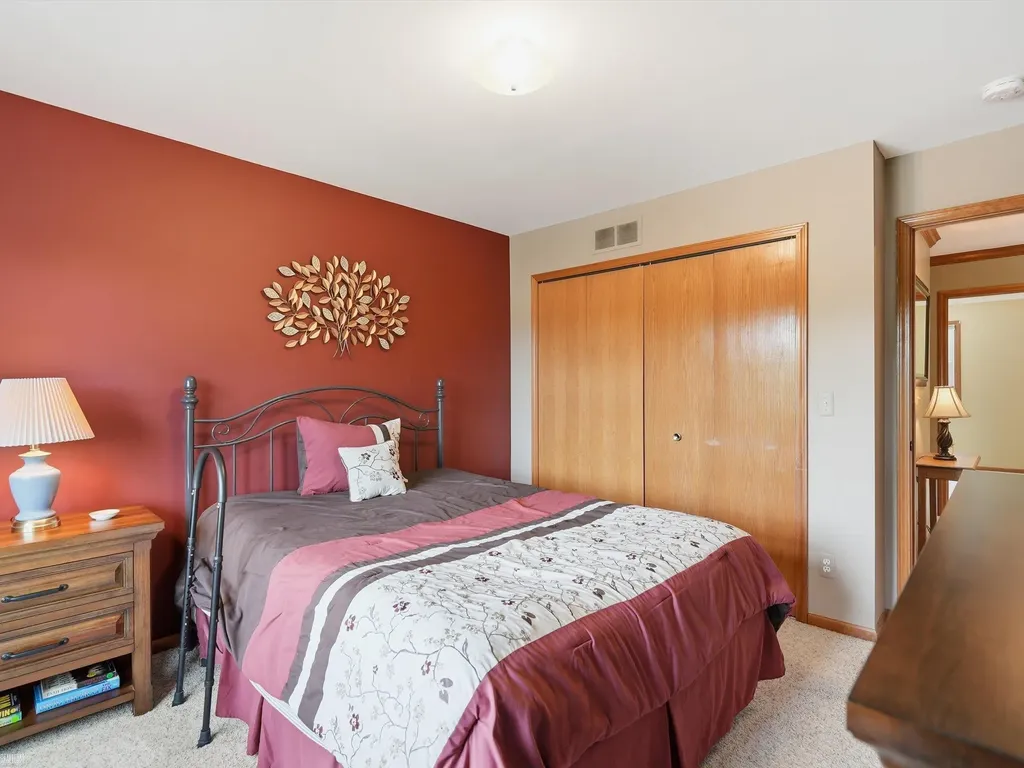 46288 Glen Pointe Drive Shelby Charter Township MI 48315