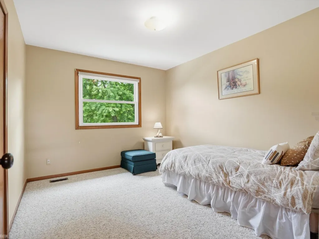 46288 Glen Pointe Drive Shelby Charter Township MI 48315