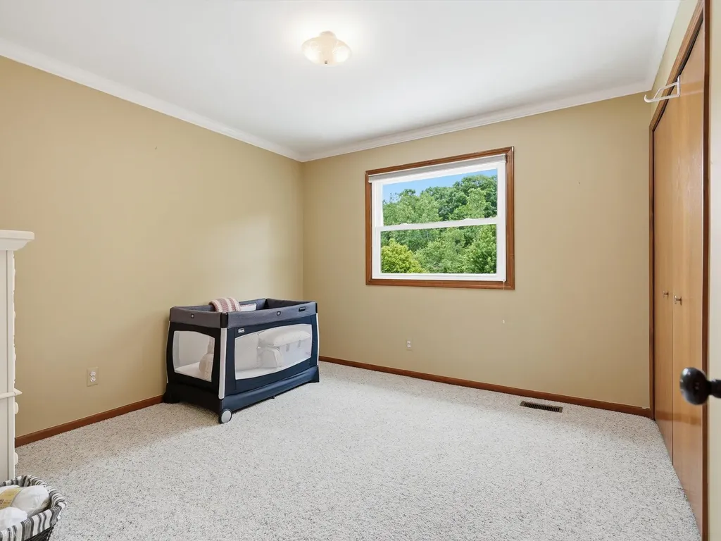 46288 Glen Pointe Drive Shelby Charter Township MI 48315