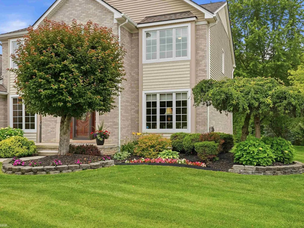 46288 Glen Pointe Drive Shelby Charter Township MI 48315