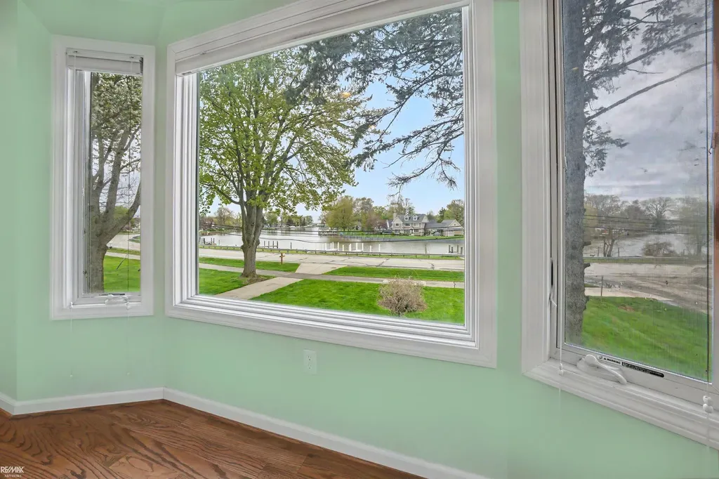 28900 S River Road Harrison Charter Township MI 48045